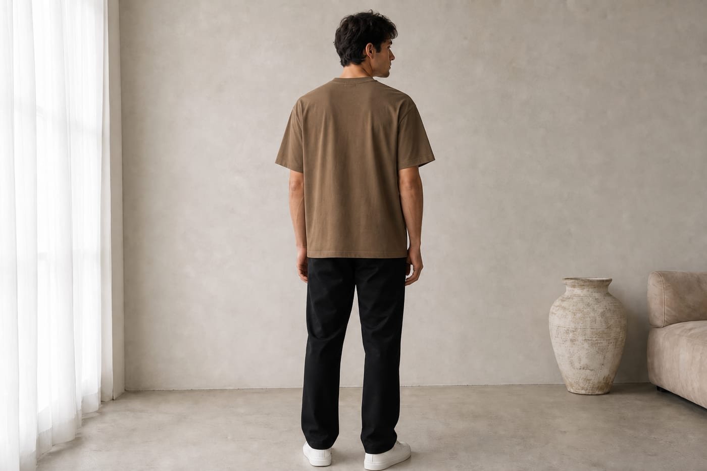 Heavyweight cotton t-shirt 330gsm in Coffee — back view